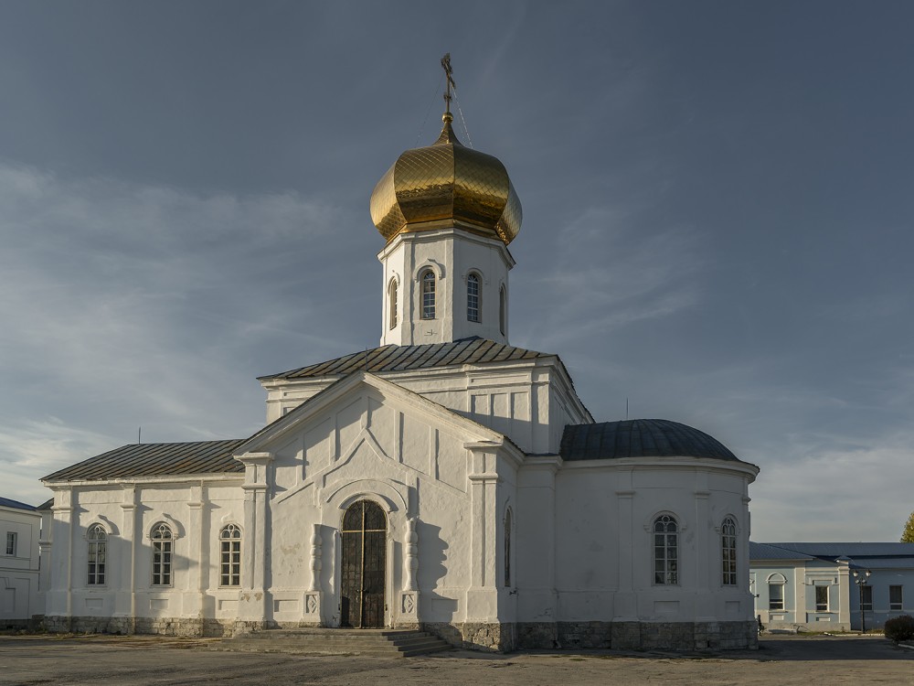 Сызрань. Вознесенский мужской монастырь. Церковь Вознесения Господня. фасады