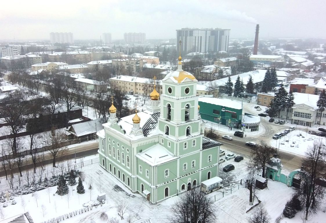 Церковь Троицы Живоначальной, Старая Купавна (Богородский городской округ, Московская область). общий вид в ландшафте