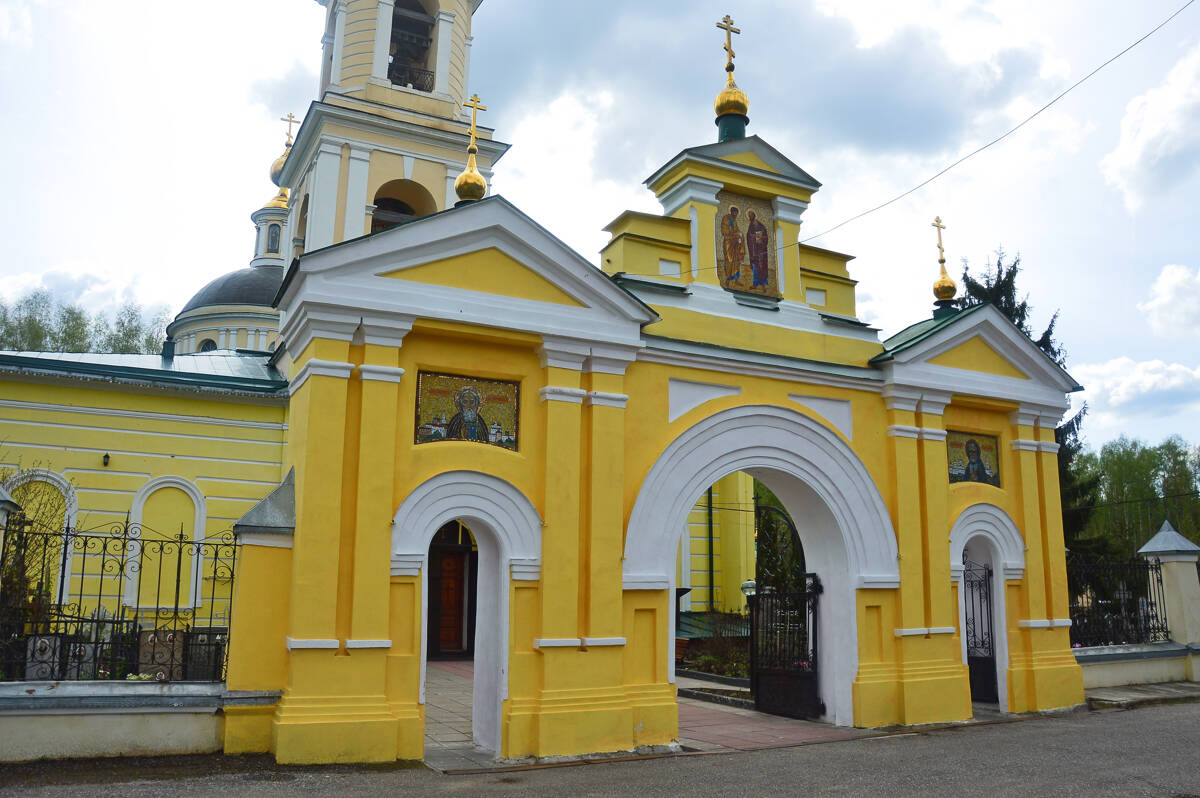 Церковь Петра и Павла, Обухово (Богородский городской округ, Московская область). дополнительная информация