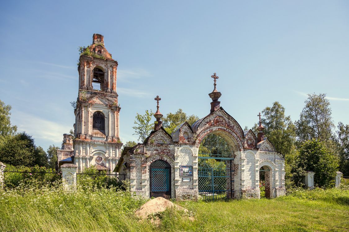 Правдино. Церковь Покрова Пресвятой Богородицы. фасады