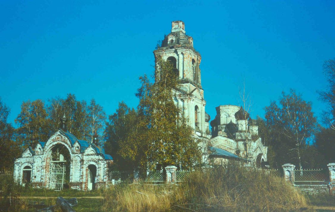 Правдино. Церковь Покрова Пресвятой Богородицы. фасады