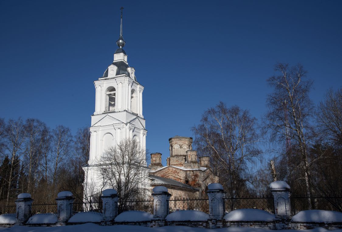 Правдино. Церковь Покрова Пресвятой Богородицы. фасады