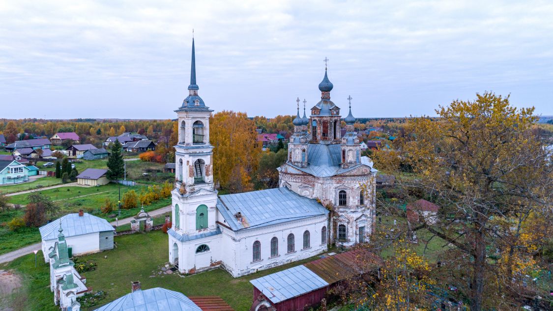 Церковь Троицы Живоначальной, Верхне-Никульское (Некоузский район, Ярославская область). общий вид в ландшафте