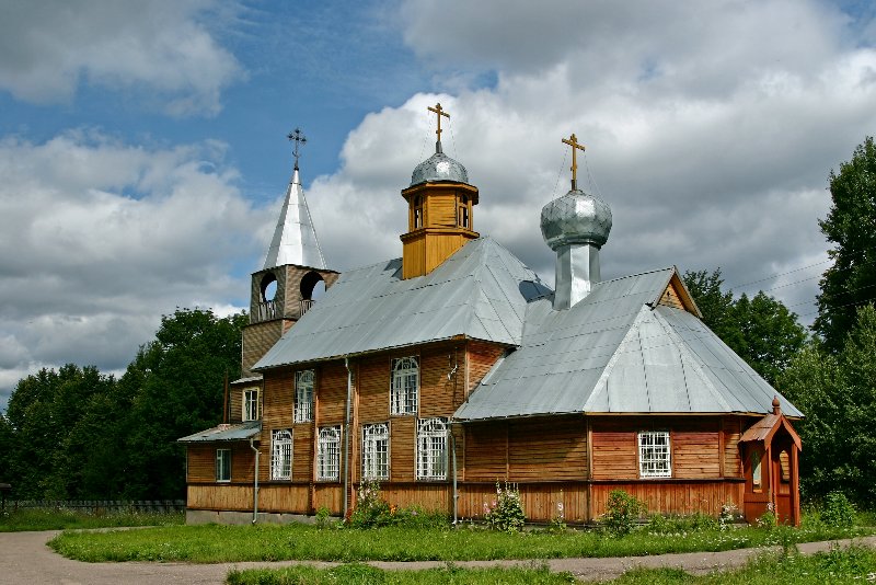 Андреаполь. Церковь Иова и Тихона, Патриархов Московских. общий вид в ландшафте