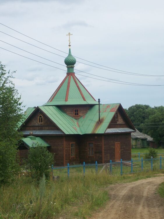 Мугреево-Никольское. Церковь Уара Мученика. общий вид в ландшафте