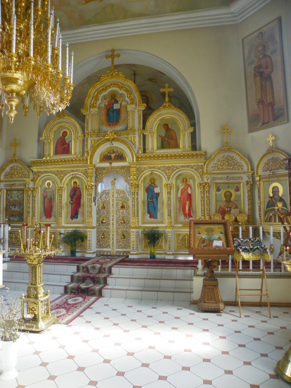 Церковь Николая Чудотворца, Озерки (Выборгский район, Ленинградская область). интерьер и убранство, Иконостас