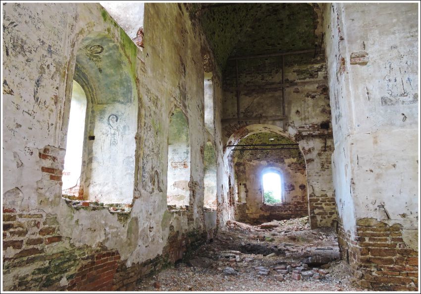 Собор Воскресения Христова, Буреги (Старорусский район, Новгородская область). интерьер и убранство