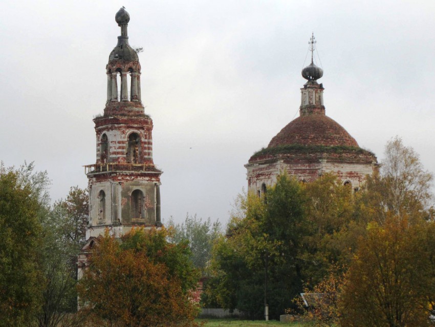 Кузнецово. Церковь Троицы Живоначальной (Михаила Архангела). фасады, вид с юго-запада