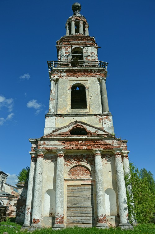 Церковь Троицы Живоначальной (Михаила Архангела), Кузнецово (Рамешковский район, Тверская область). фасады