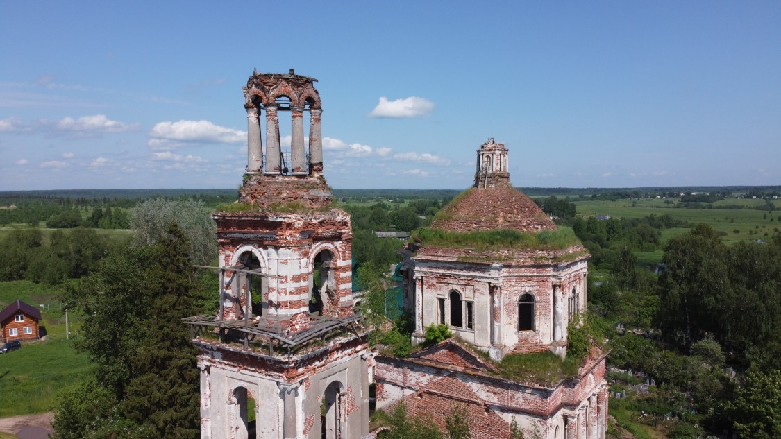 Кузнецово. Церковь Троицы Живоначальной (Михаила Архангела). архитектурные детали