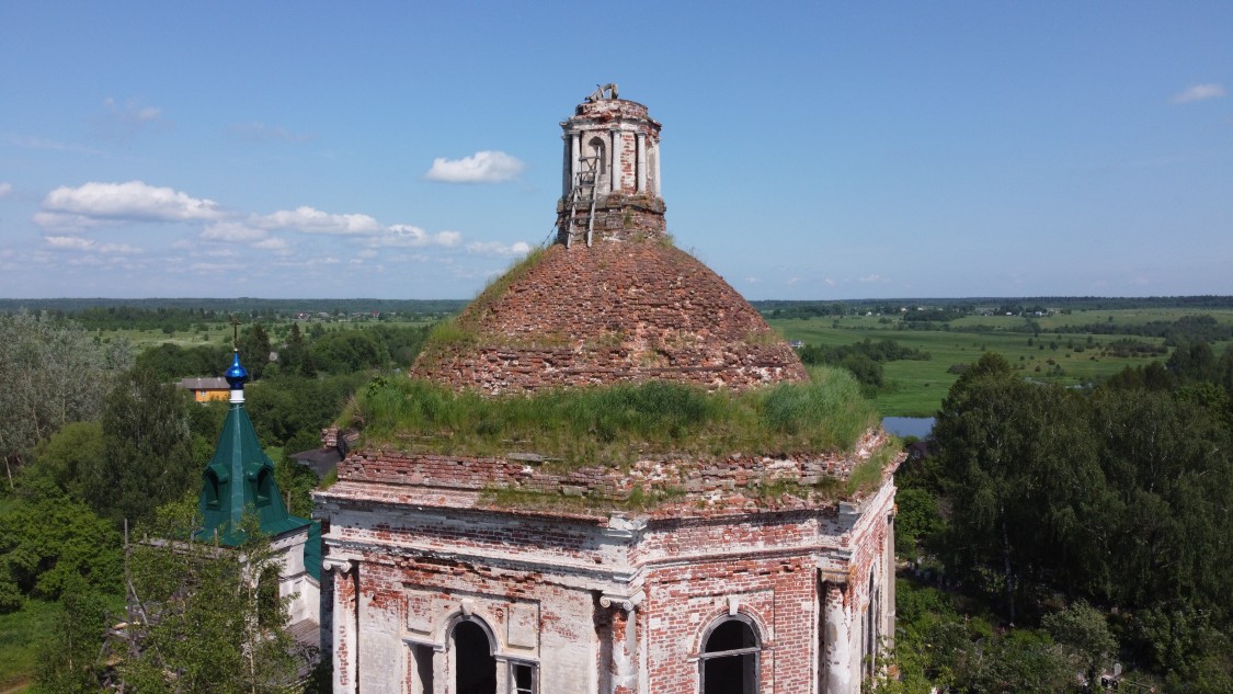 Кузнецово. Церковь Троицы Живоначальной (Михаила Архангела). архитектурные детали