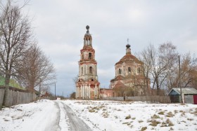Кузнецово. Церковь Троицы Живоначальной (Михаила Архангела)