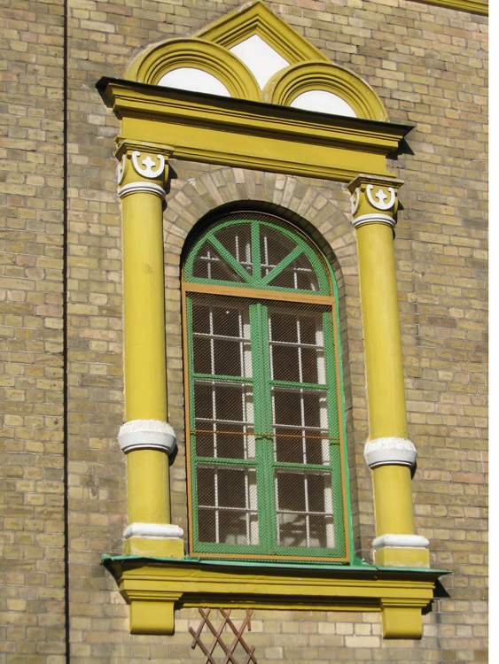 Рига. Церковь Михаила Архангела. архитектурные детали, Декор окна
