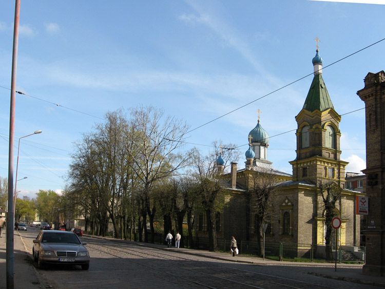 Рига. Церковь Михаила Архангела. общий вид в ландшафте, Общий вид в контексте застройки