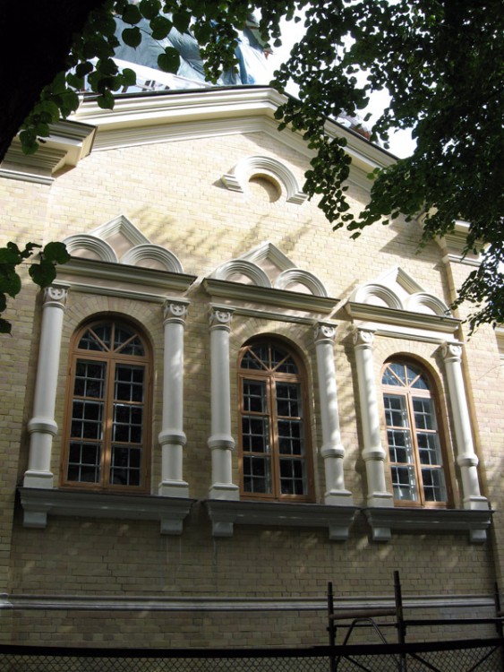 Церковь Михаила Архангела, Рига (Рига, город, Латвия). архитектурные детали, Обновленный фасад основного объема