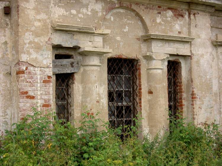 Церковь Троицы Живоначальной, Нестерово (Калининский район, Тверская область). архитектурные детали
