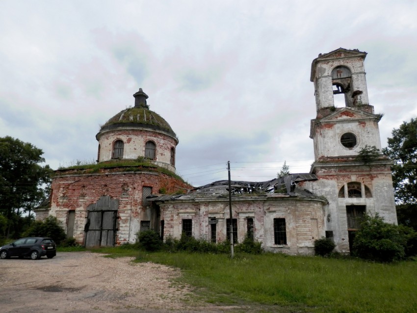Церковь Троицы Живоначальной, Нестерово (Калининский район, Тверская область). фасады