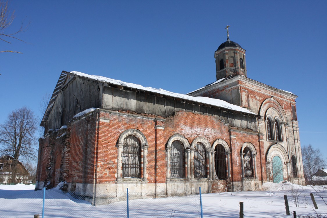 Нововасильевское. Церковь Покрова Пресвятой Богородицы. фасады