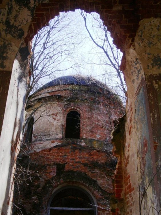 Церковь Казанской иконы Божией Матери, Грибово (Медынский район, Калужская область). интерьер и убранство, вид из колокольни на основной объем
