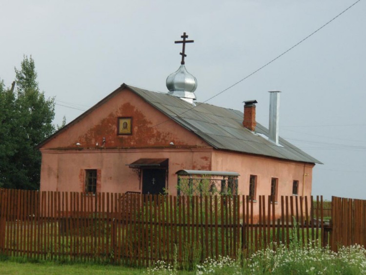 Павельцево. Церковь Петра и Павла. общий вид в ландшафте