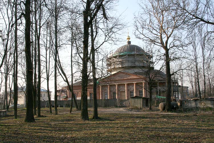 Козельск. Собор Успения Пресвятой Богородицы. общий вид в ландшафте