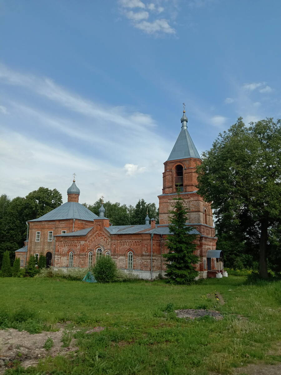 Церковь Введения во храм Пресвятой Богородицы, Верхнее Алопово (Перемышльский район, Калужская область). фасады