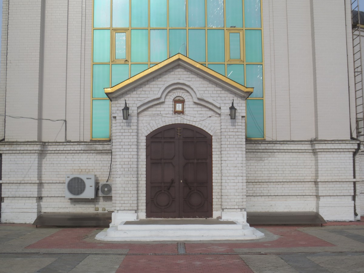 Волгоград. Церковь Сергия Радонежского. архитектурные детали