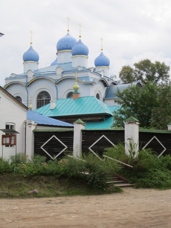 Мугреевский. Святоезерская Иверская пустынь. общий вид в ландшафте