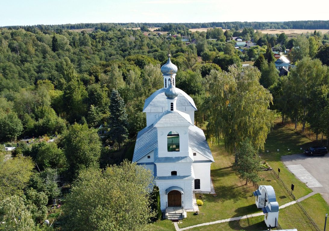 Церковь Вознесения Господня, Тархово (Клинский городской округ, Московская область). общий вид в ландшафте
