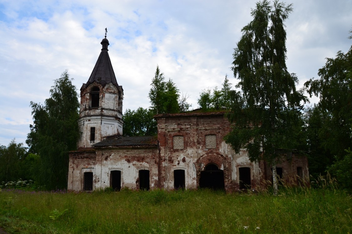 Шустручей (Кипрушино ). Церковь Казанской иконы Божией Матери. фасады