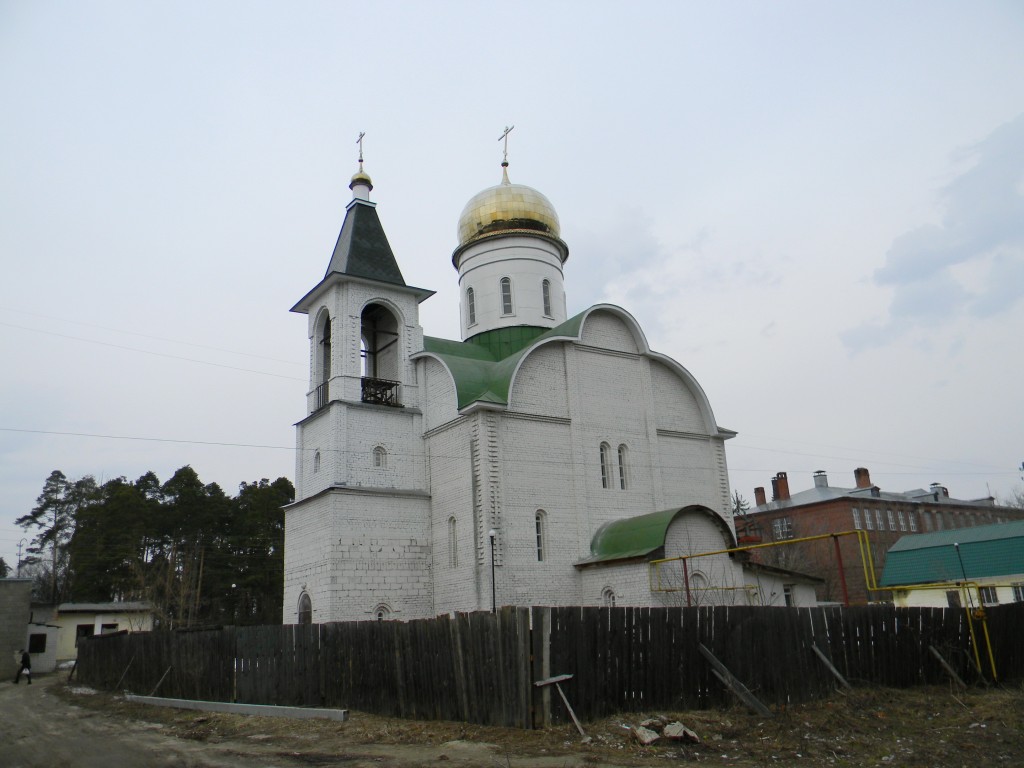 Церковь Серафима Саровского, Южа (Южский район, Ивановская область). фасады