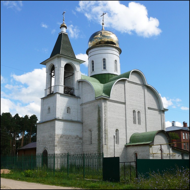 Южа. Церковь Серафима Саровского. фасады