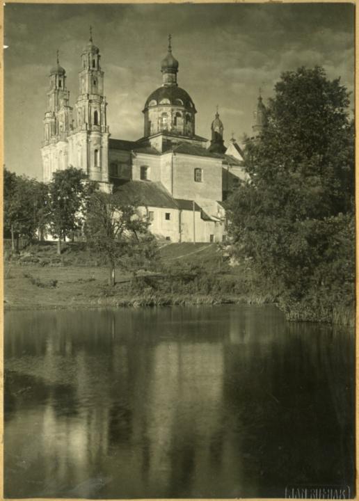 Глубокое. Кафедральный собор Рождества Пресвятой Богородицы. архивная фотография, Фото на польском сайте http://www.fototeka.ihs.uj.edu.pl/navigart/node/22573