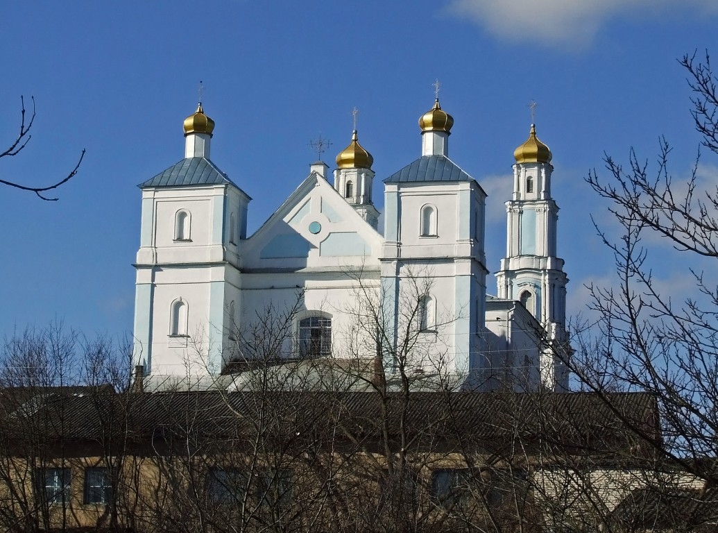 Глубокое. Кафедральный собор Рождества Пресвятой Богородицы. фасады