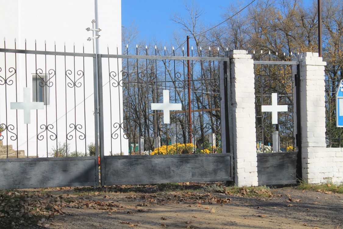 Церковь Иоанна Богослова, Нижний Мамон (Верхнемамонский район, Воронежская область). фасады, Церковная ограда