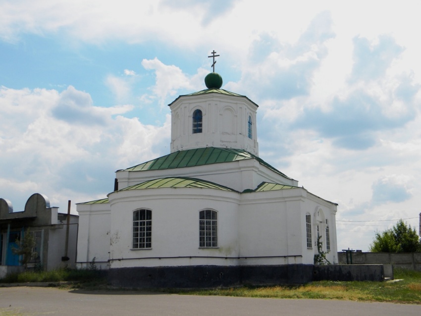 Церковь Троицы Живоначальной, Сончино (Каменский район, Воронежская область). фасады