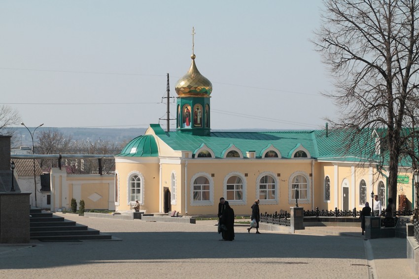 Задонский Рождество-Богородицкий мужской монастырь. Церковь Тихона Задонского, Задонск (Задонский район, Липецкая область). фасады