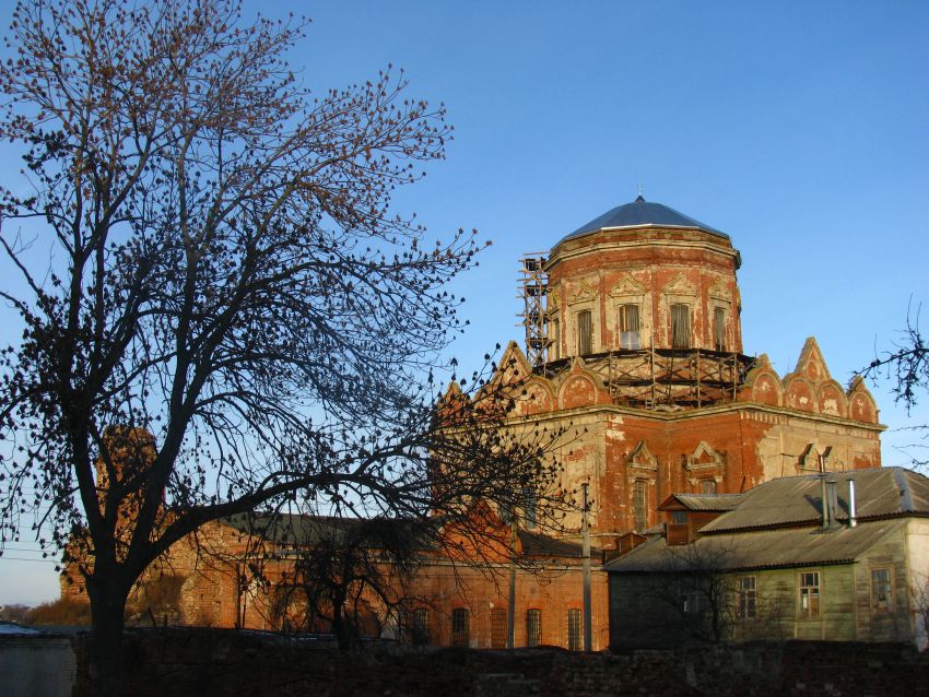 Елец. Церковь Покрова Пресвятой Богородицы. фасады