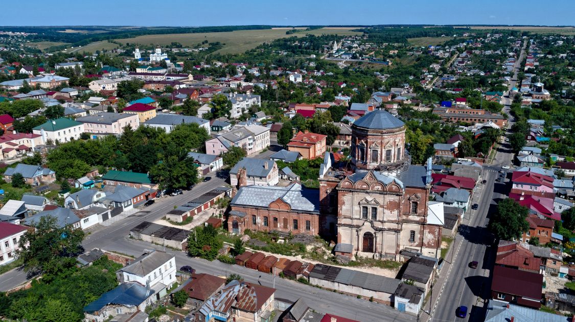 Елец. Церковь Покрова Пресвятой Богородицы. общий вид в ландшафте