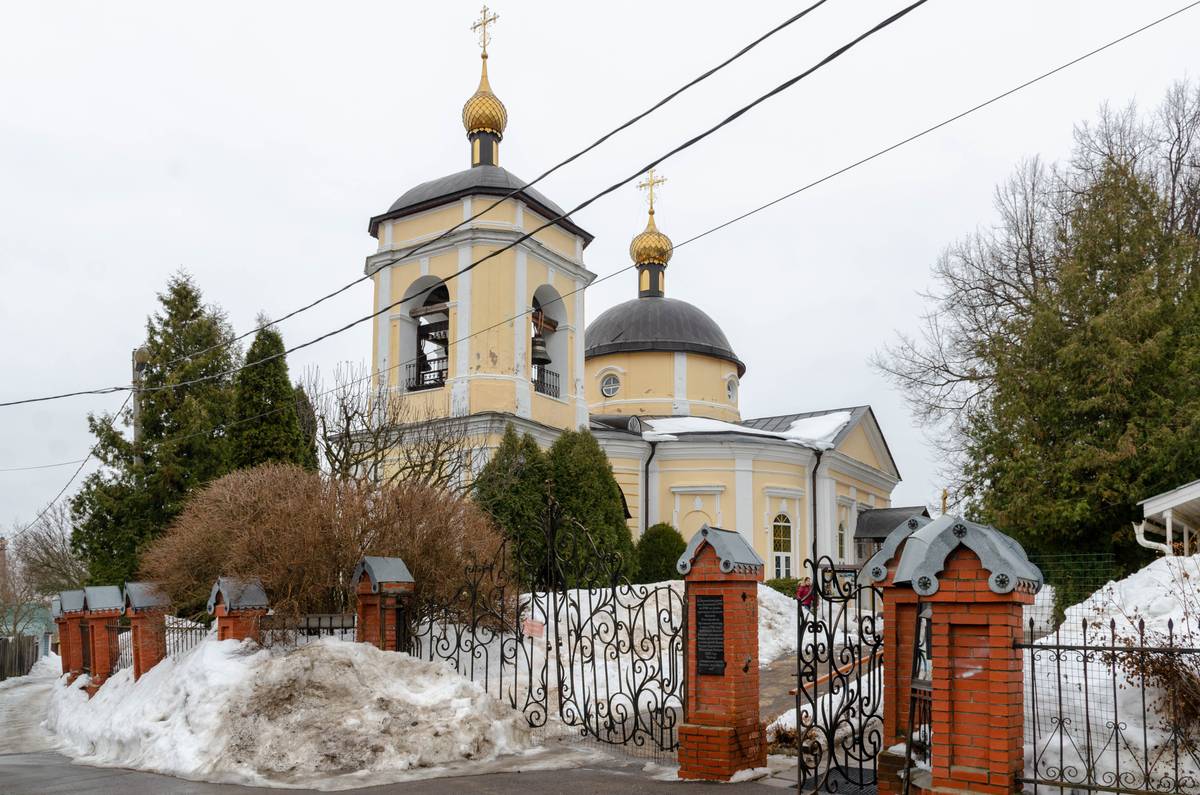 фасады. Церковь иконы Божией Матери "Знамение", Знаменское (Денисьево) (Одинцовский городской округ и ЗАТО Власиха, Краснознаменск, Московская область)