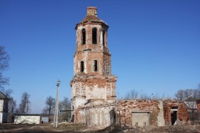 Клементьево. Церковь Введения во храм Пресвятой Богородицы