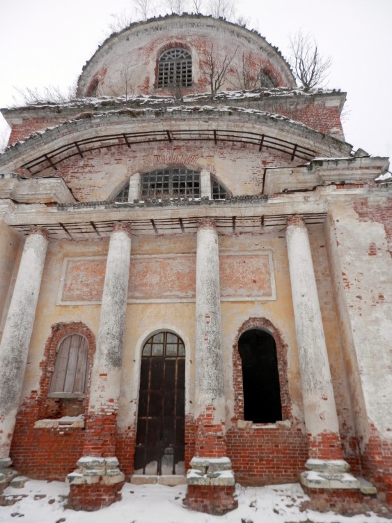 Церковь Троицы Живоначальной, Болычево (Волоколамский городской округ, Московская область). архитектурные детали