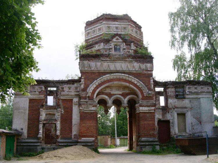 Серпухов. Церковь Спаса Нерукотворного Образа. фасады, Часовня. Вид с севера, со стороны кладбища