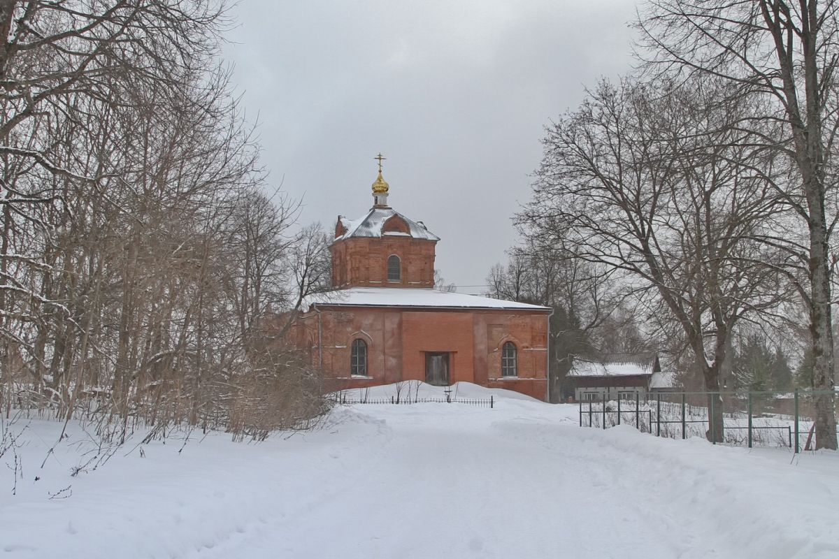 Кременское. Церковь Воскресения Христова (новая). фасады