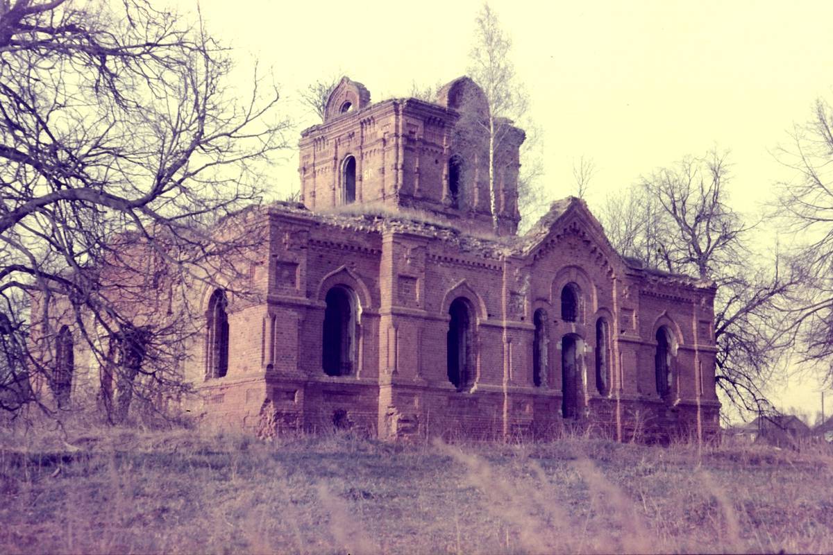 Церковь Воскресения Христова (новая), Кременское (Медынский район, Калужская область). фасады