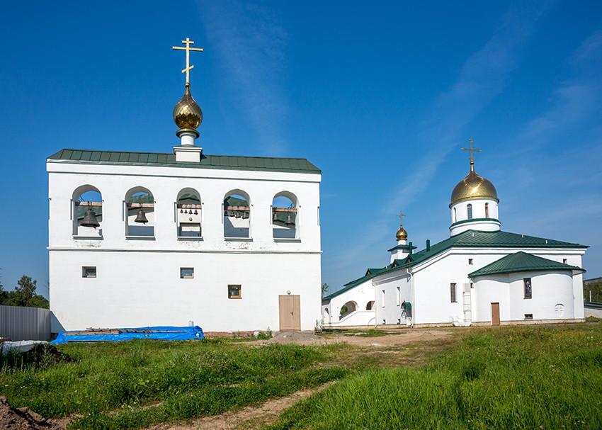 Собор Троицы Живоначальной (новый), Колпино (Санкт-Петербург, Колпинский район, г. Санкт-Петербург). фасады, Вид с юго-восточной стороны.