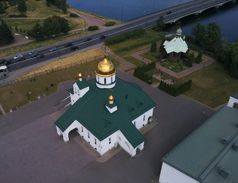 Собор Троицы Живоначальной (новый), Колпино (Санкт-Петербург, Колпинский район, г. Санкт-Петербург). общий вид в ландшафте