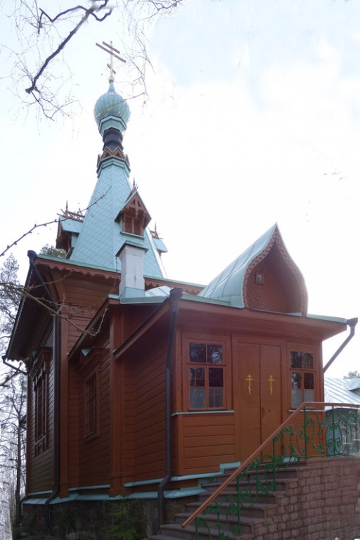 Успенский Пюхтицкий женский монастырь. Церковь Сергия Радонежского на Горке, Куремяэ (Ида-Вирумаа, Эстония). фасады