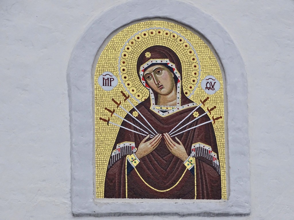 Часовня Михаила Архангела, Успенское (Одинцовский городской округ и ЗАТО Власиха, Краснознаменск, Московская область). архитектурные детали, Мозаика: Икона БМ 