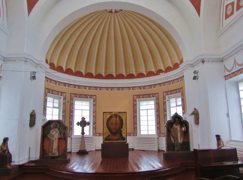 Каргополь. Церковь Зосимы и Савватия. интерьер и убранство, алтарная часть